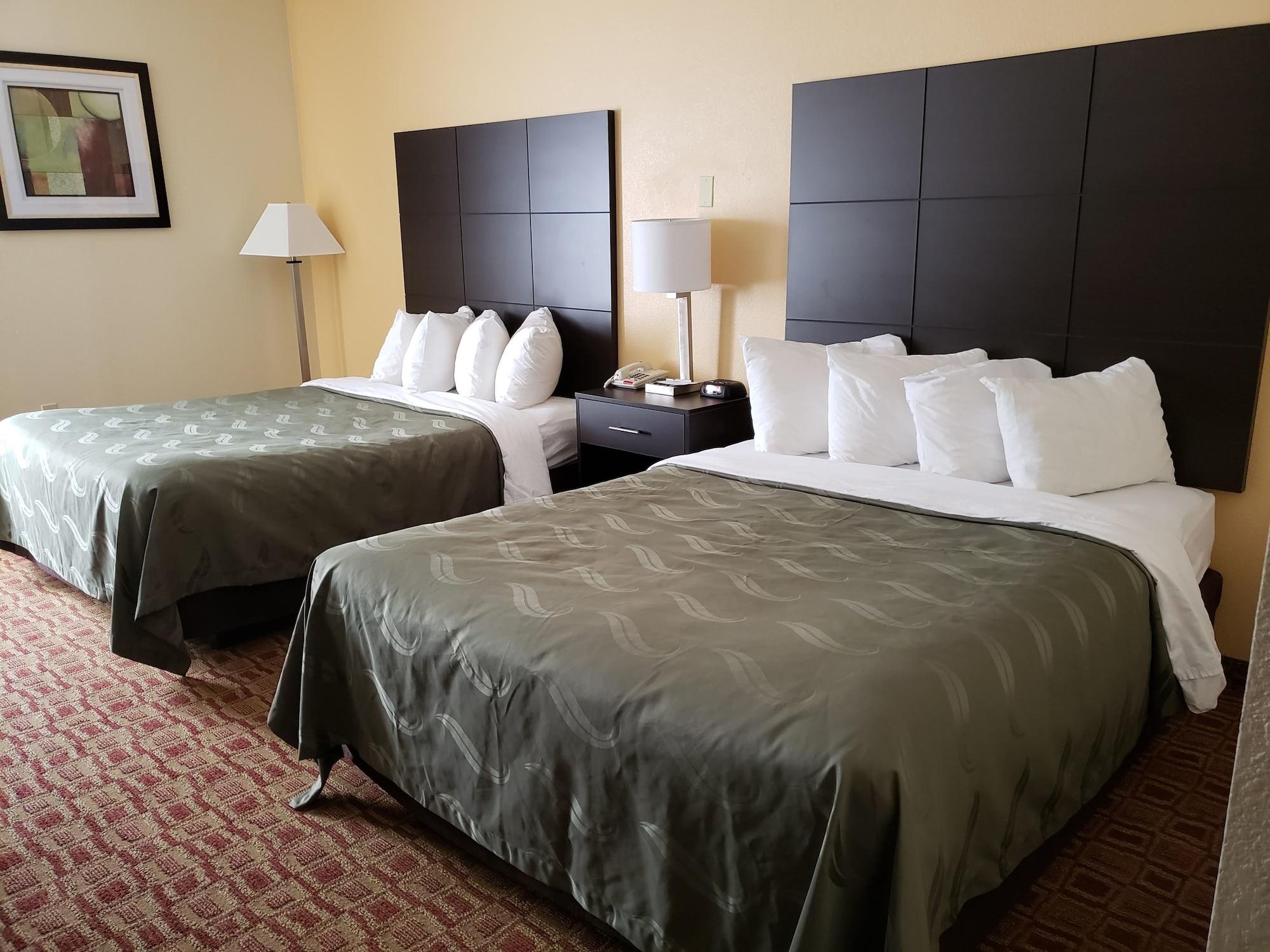 Quality Inn & Suites Sellersburg Kültér fotó