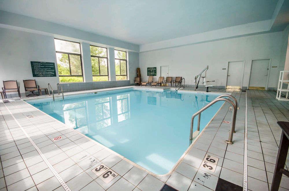 Quality Inn & Suites Sellersburg Kültér fotó