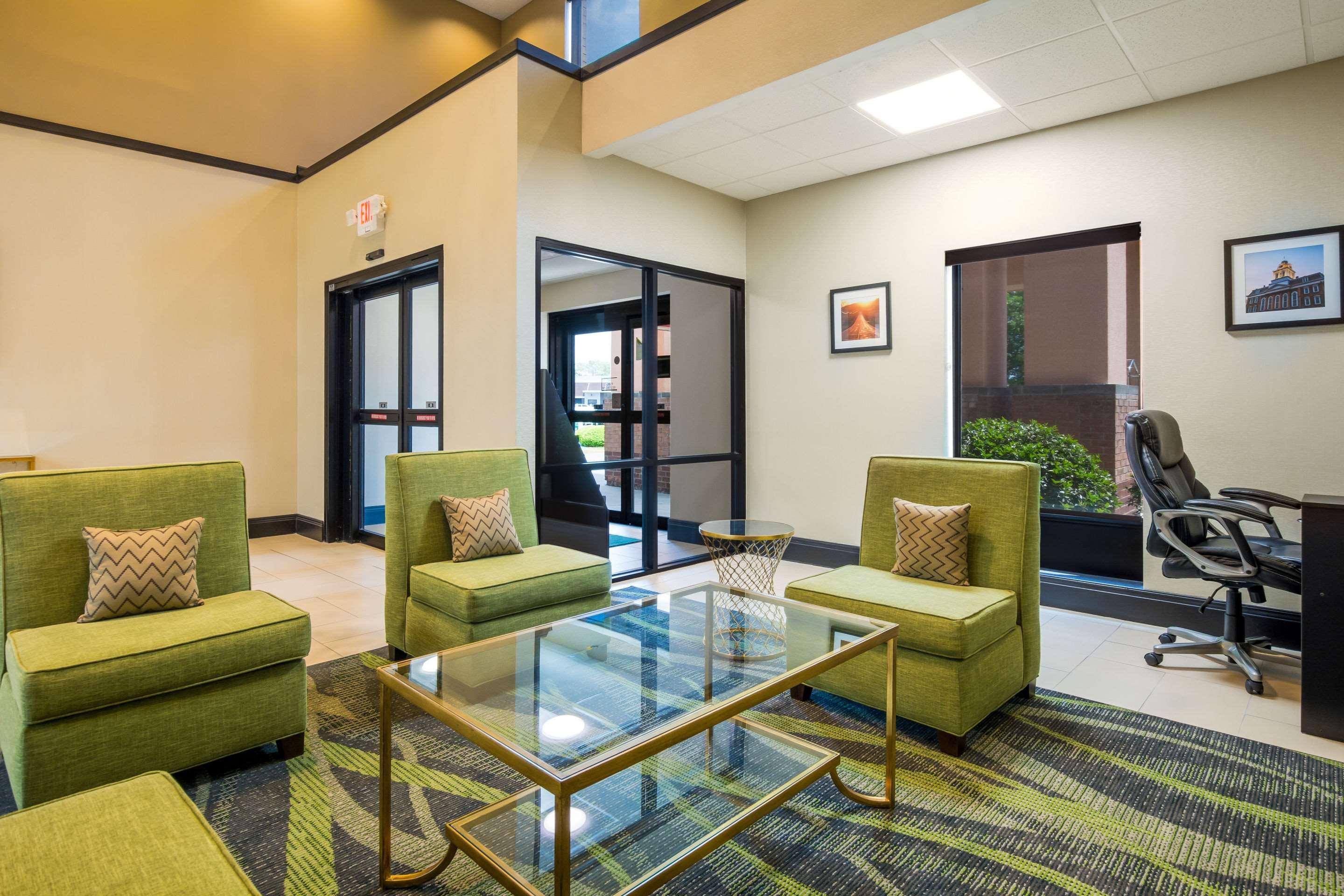 Quality Inn & Suites Sellersburg Kültér fotó