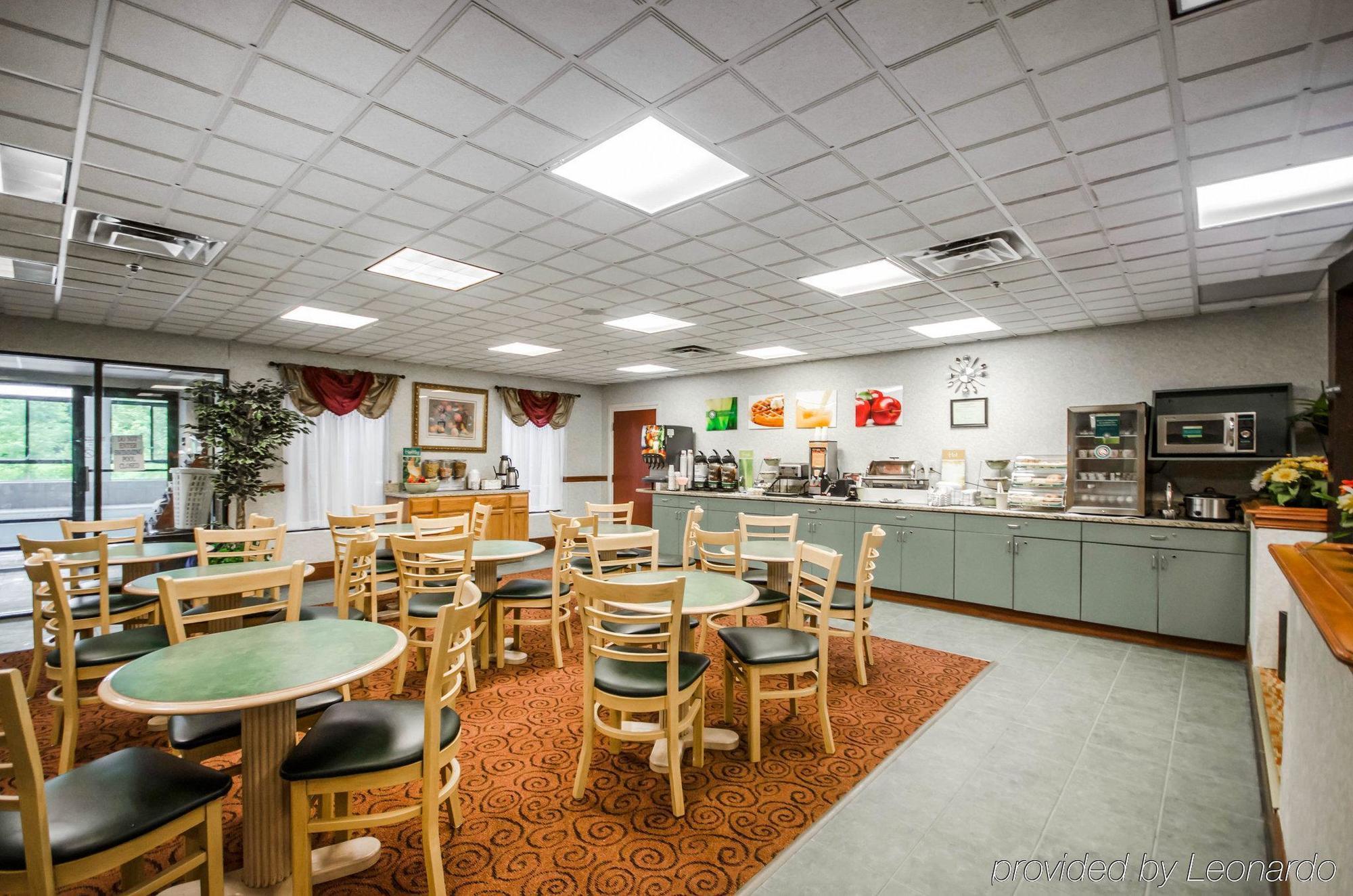 Quality Inn & Suites Sellersburg Kültér fotó